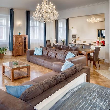 Smetanovo Nabrezi - Riverview Old Town Apartment Prága Kültér fotó