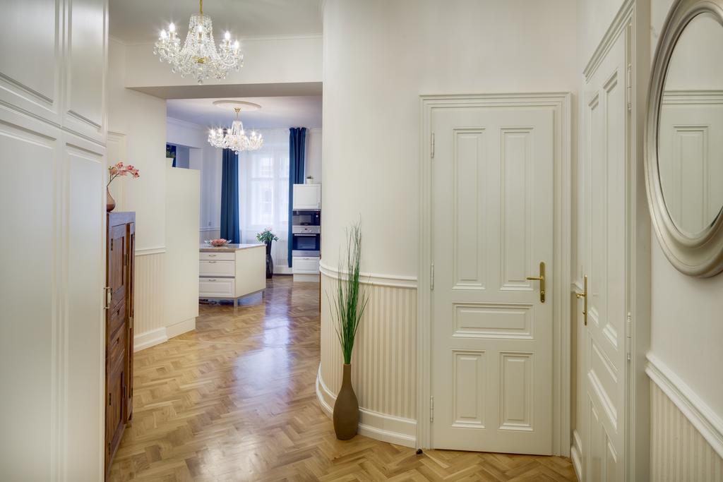 Smetanovo Nabrezi - Riverview Old Town Apartment Prága Kültér fotó