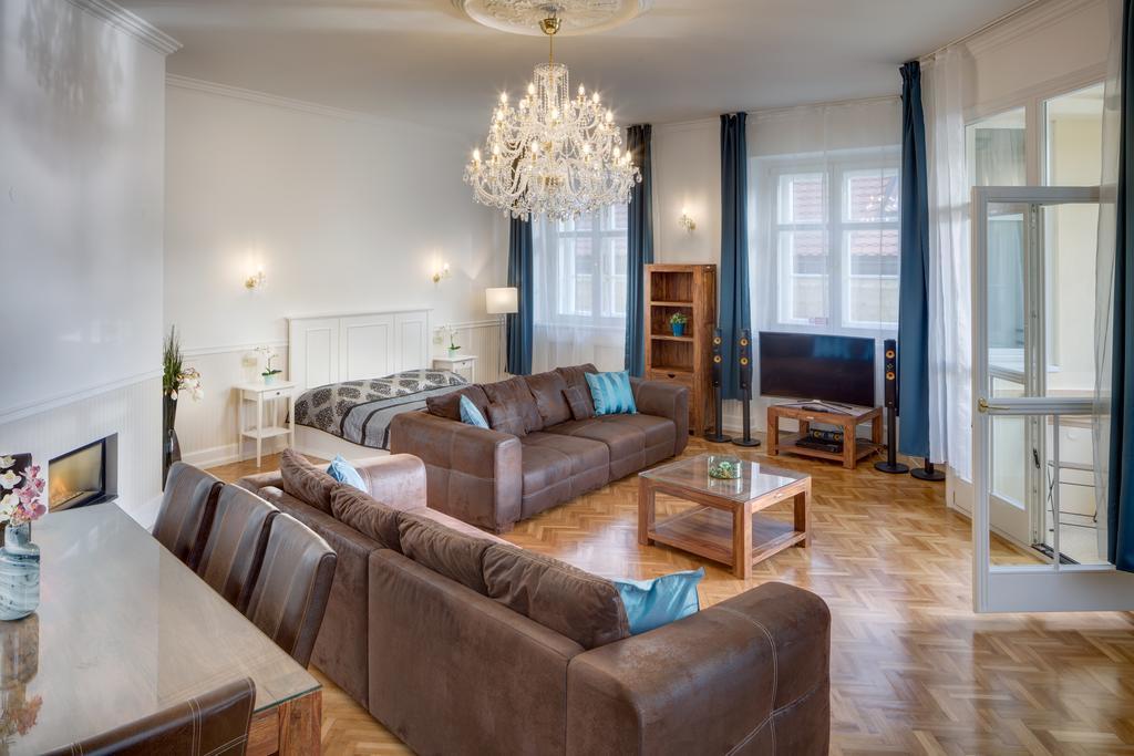Smetanovo Nabrezi - Riverview Old Town Apartment Prága Kültér fotó